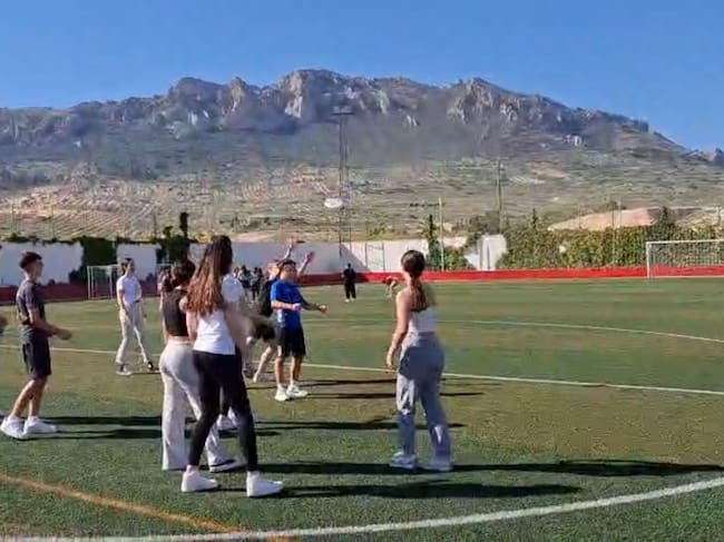 Otro de los juegos que practican los jóvenes de Jódar dentro del programa OTIUM