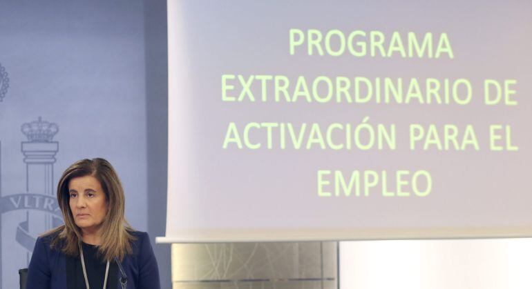 La ministra de Empleo, Fátima Báñez, durante la rueda de prensa posterior al Consejo de Ministros de hoy, en el Palacio de La Moncloa en Madrid.