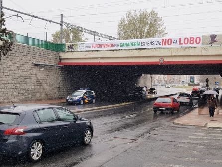 Han instalado pancartas en varias zonas de la ciudad