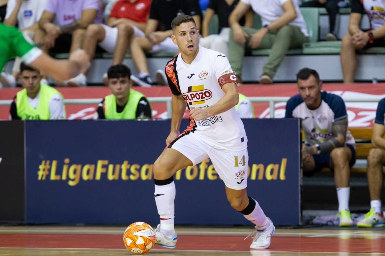 Fernan Aguilera en un partido con ElPozo Murcia