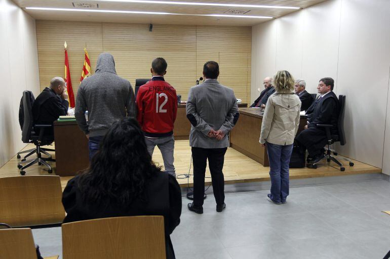 Fotografía del juicio de conformidad que se ha celebrado en el Juzgado de lo Penal número 4 de Zaragoza, en el que ha aceptado la pena de seis meses de prisión contra Laparra y una multa de 1.440 euros.