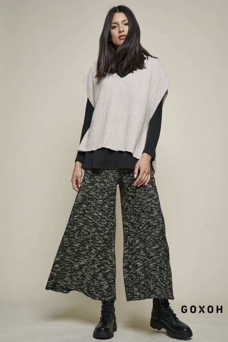 Chaleco con pantalón de pata de elefante