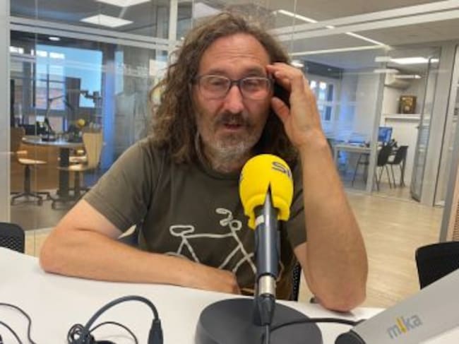 Elías, emocionado ante la sorpresa que le dio la SER