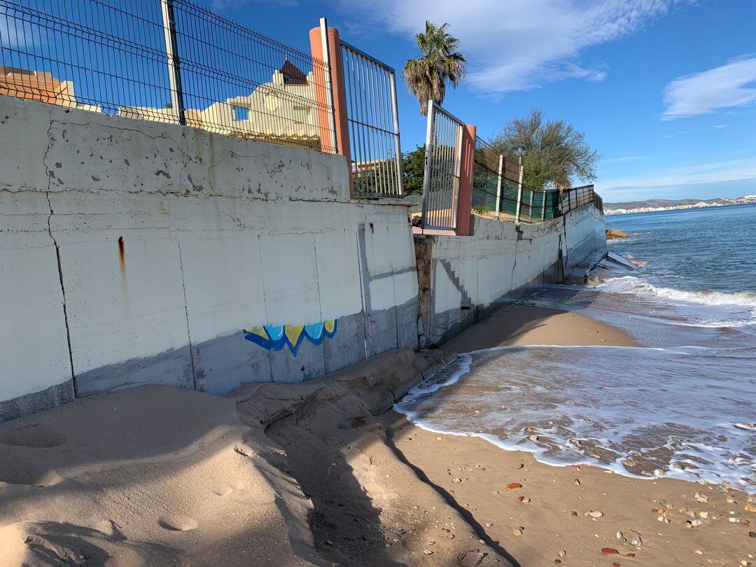 La playa de la Goleta desaparecida que pone en peligro a las viviendas 