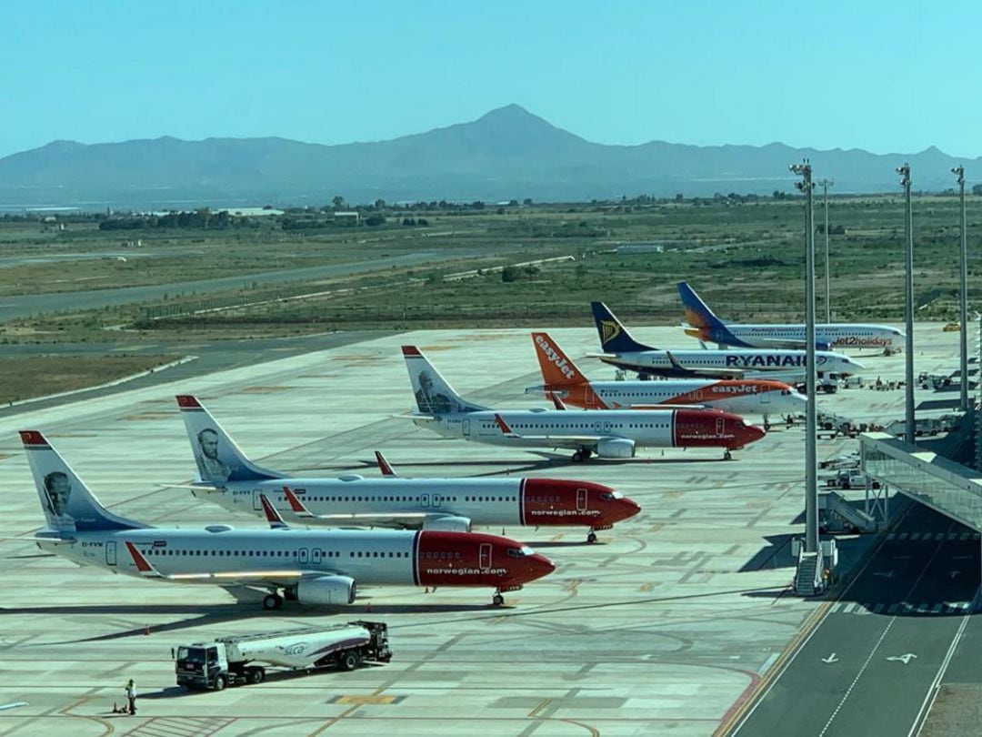 Aviones en el Aeropuerto de Corvera