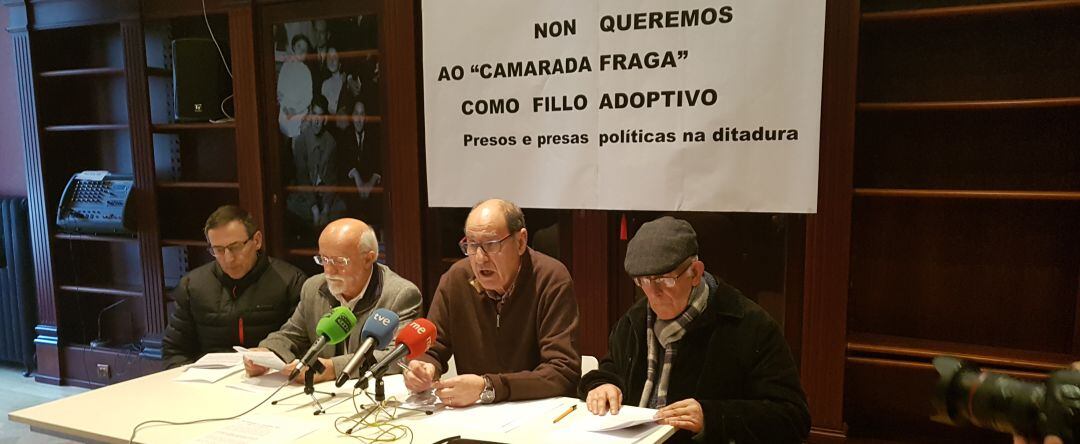 Presos políticos del Francismo piden la retirada a Fraga del título de Hijo adoptivo de A Coruña