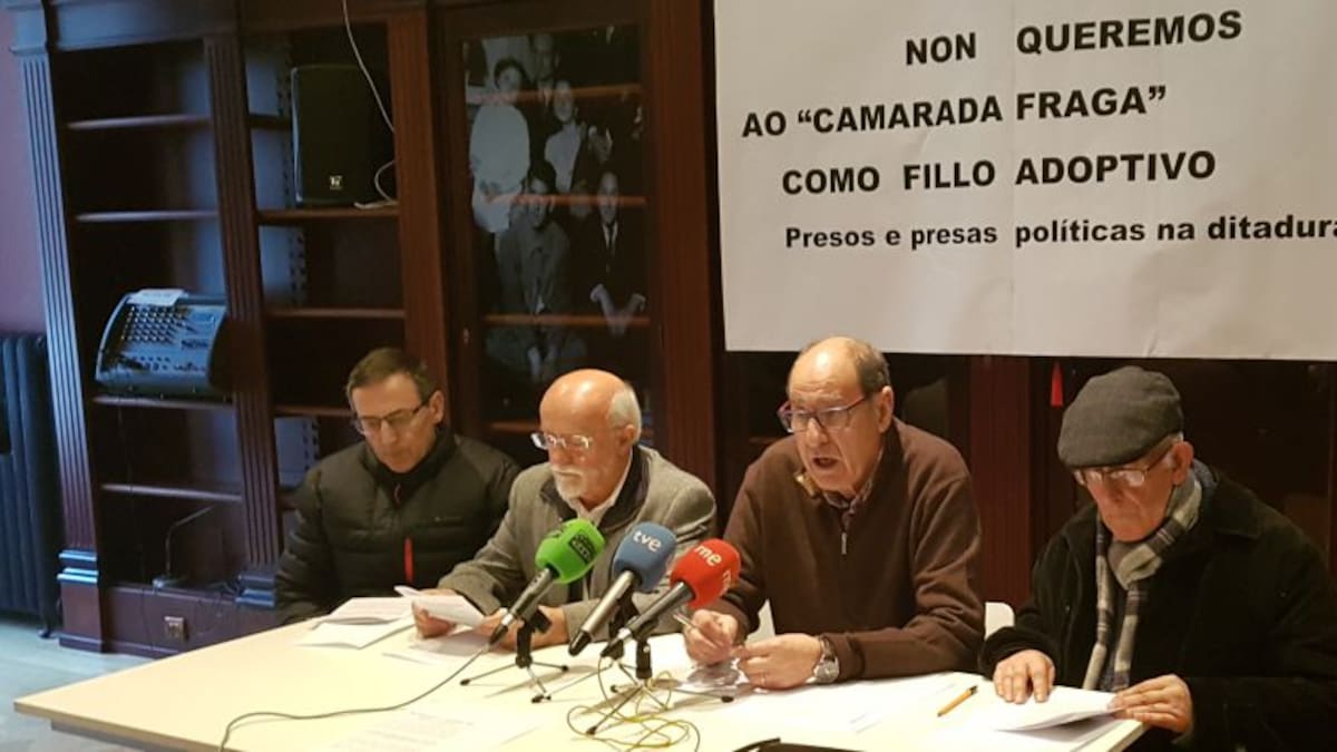 El pleno debatirá una moción para retirar a Fraga el título de Hijo Adoptivo