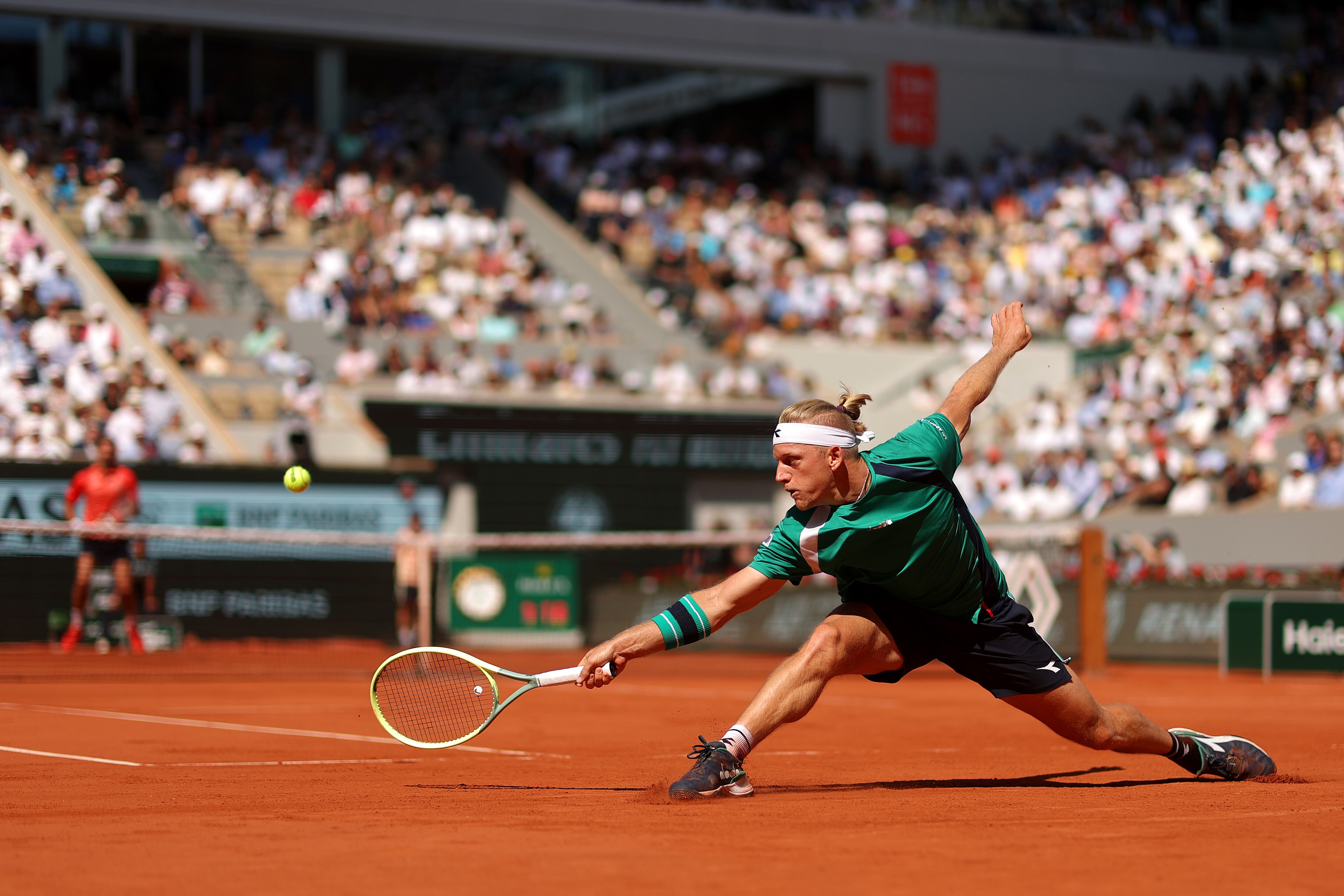 Djokovic se impone a Davidovich en tres sets y ya es jugador de dieciseisavos en Roland Garros