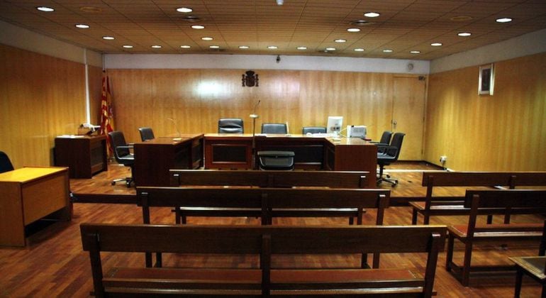 Falten jutges i personal dels jutjats.