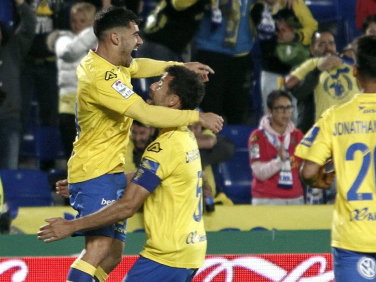 Las Palmas golea a un Getafe en crisis