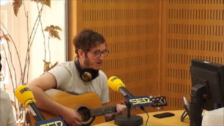 Adrián Gutiérrez, cantante de Nunatak, en Hoy por hoy.