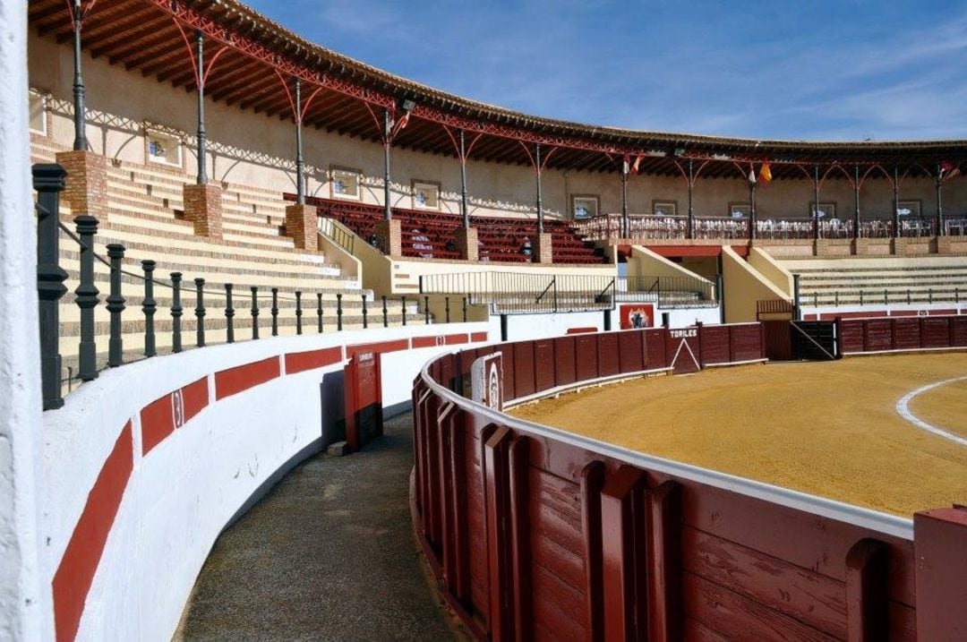 Plaza de toros del municipio, lugar donde se celebra el festival