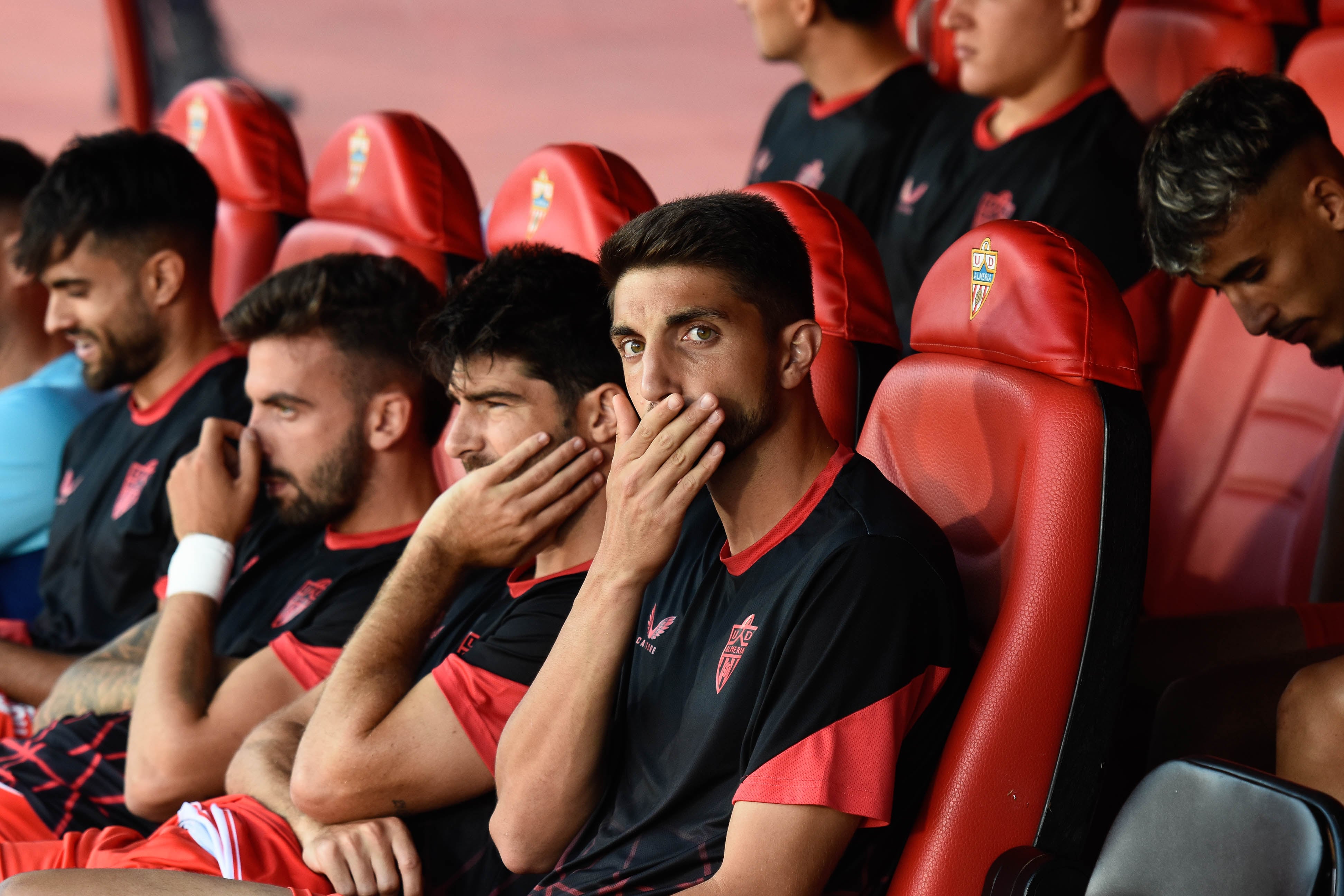 Centelles, Melero y Édgar se quedaron fuera del once ante el Burgos.