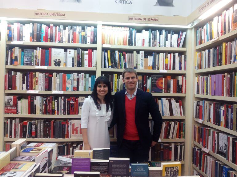 Los periodistas María Ramírez y Eduardo Suárez