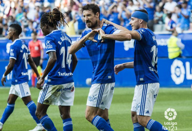 Toché celebra su primer gol de la temporada.