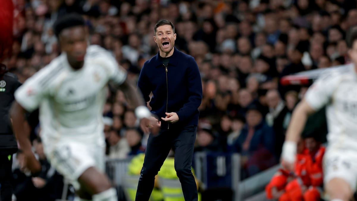 El Santiago Bernabéu se posiciona en la previa ante el Sevilla: pitos a Vinicius y aplausos a Xabi Alonso