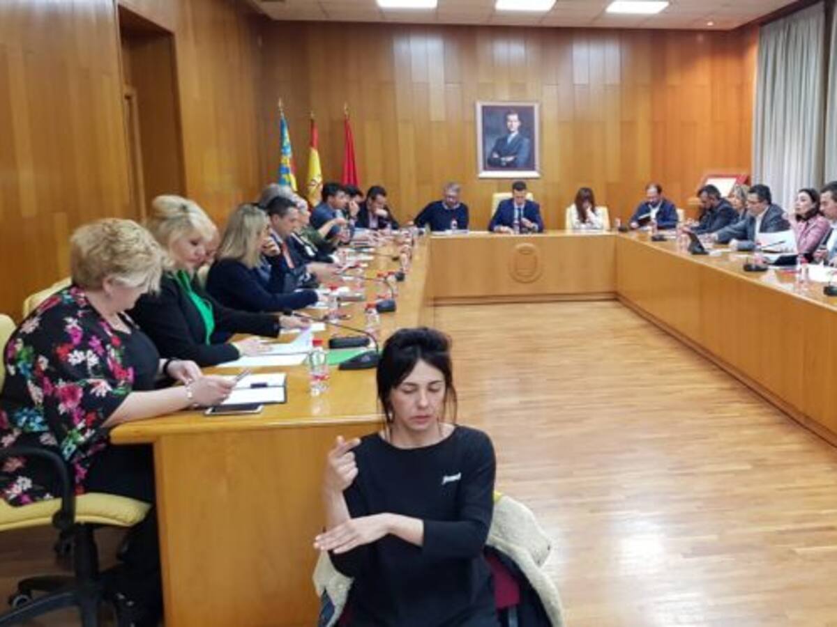 La Junta Central de Comparsas de Elda pide que la normativa de la pólvora se ajuste a la fiesta