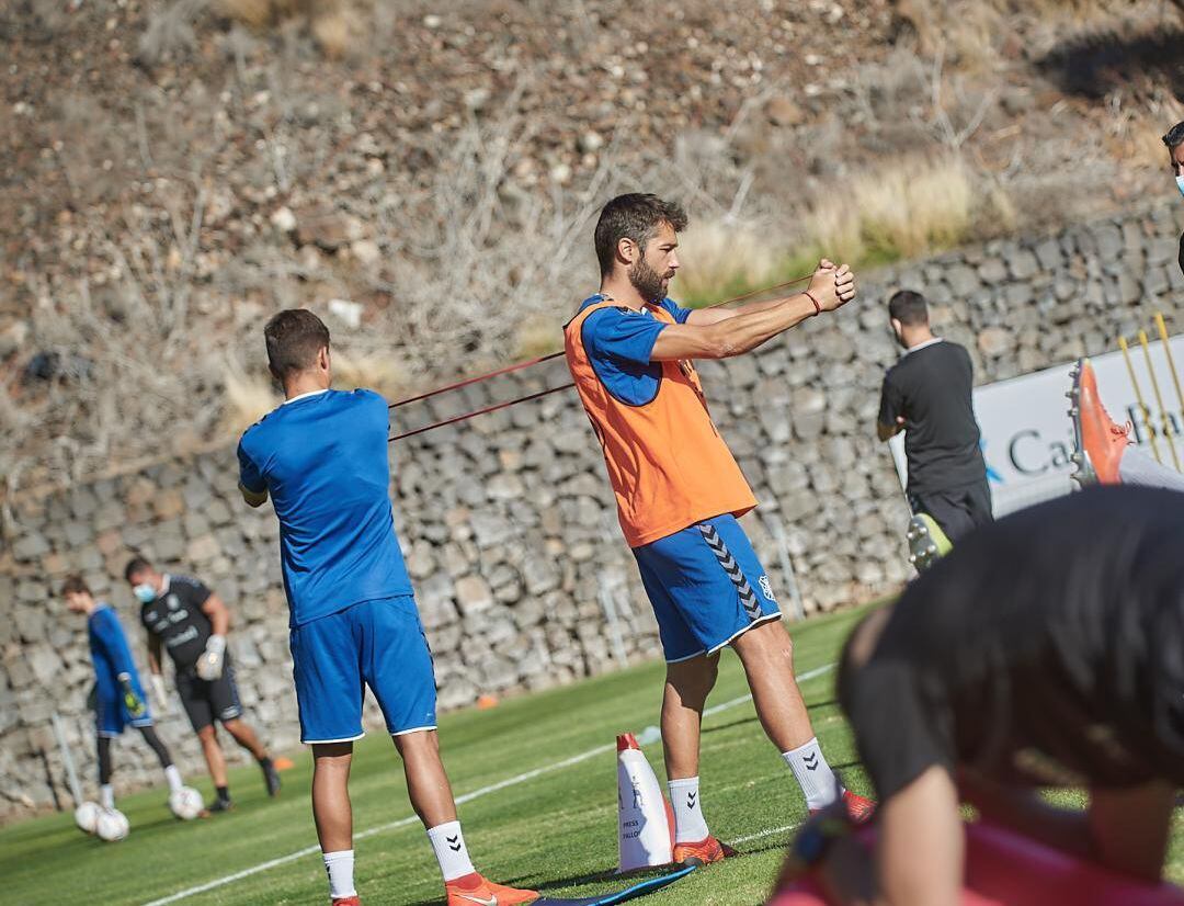 El primer equipo blanquiazul en una sesión preparatoria esta temporada