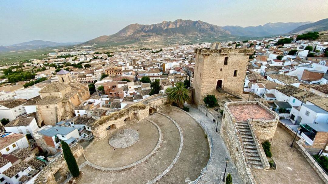 Torre Sur del Castillo de Jódar que ha venido acogiendo el Centro de Interpretación y Recepción de Visitantes del Parque Natural de Sierra Mágína