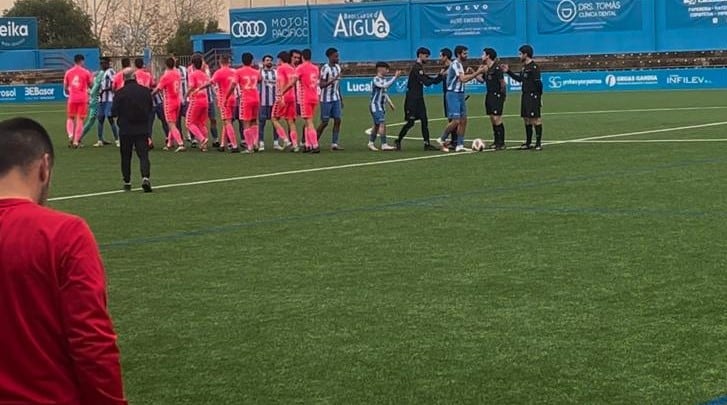 Saludo inicial del Gandia-Olímpic