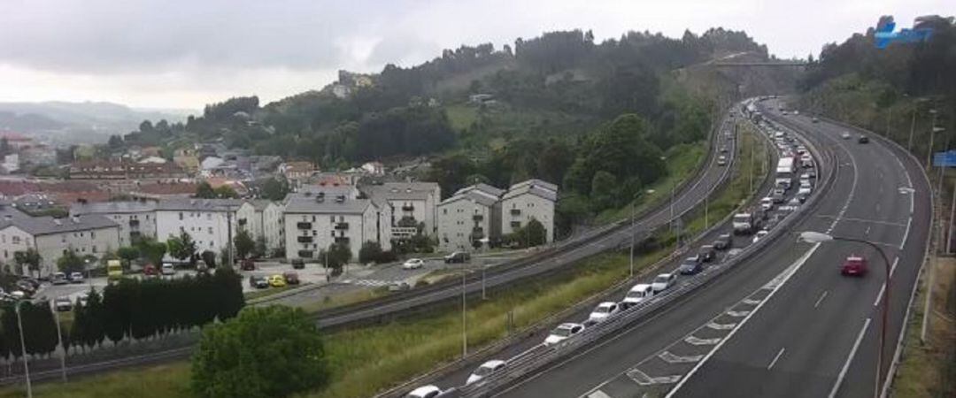 Atascos en salida de la Autopista