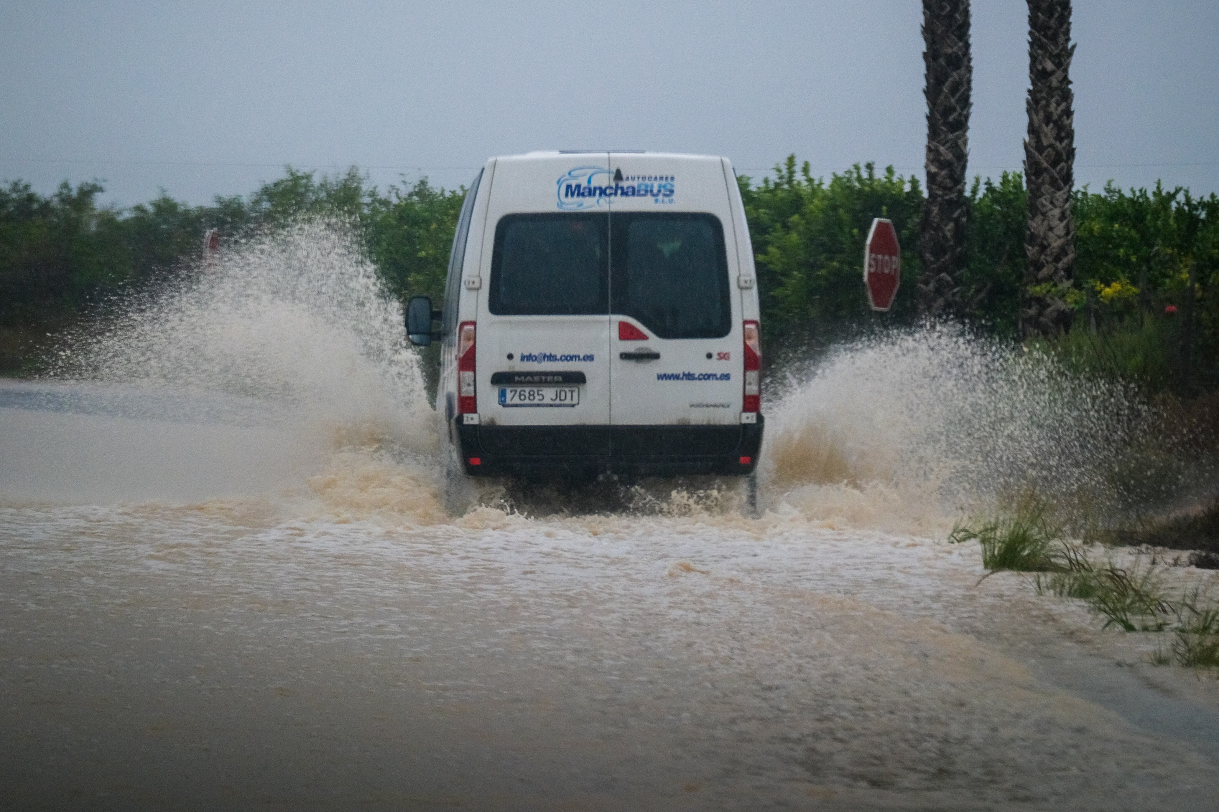 Más de 70 vecinos de Pilar de la Horadada fueron evacuados de sus viviendas por riesgo de inundaciones, pero ya han regresado a sus domicilios