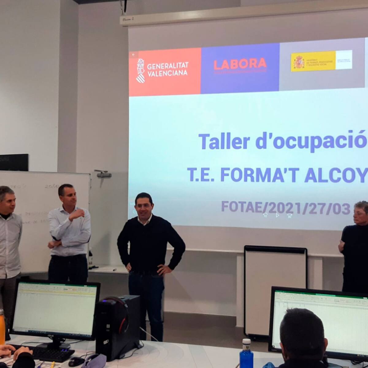 Diez personas finalizan su programa de empleo Forma't Alcoi II