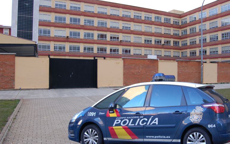 El detenido llegó a entrar hasta en dos ocasiones en algunos colegios