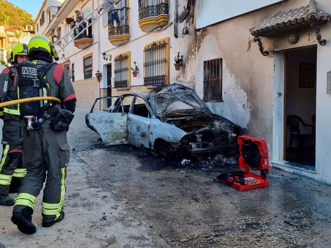 Los bomberos del CPB de Málaga han sofocado las llamas