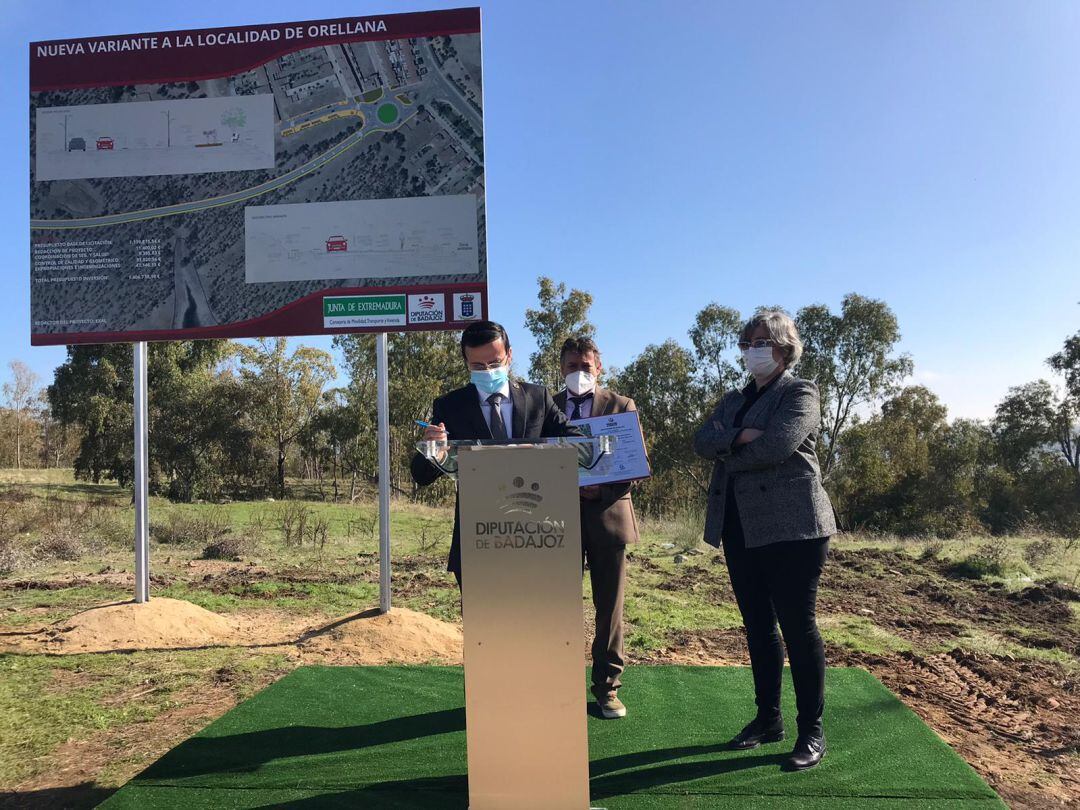 Una nueva vía facilitará el acceso a la playa de Orellana