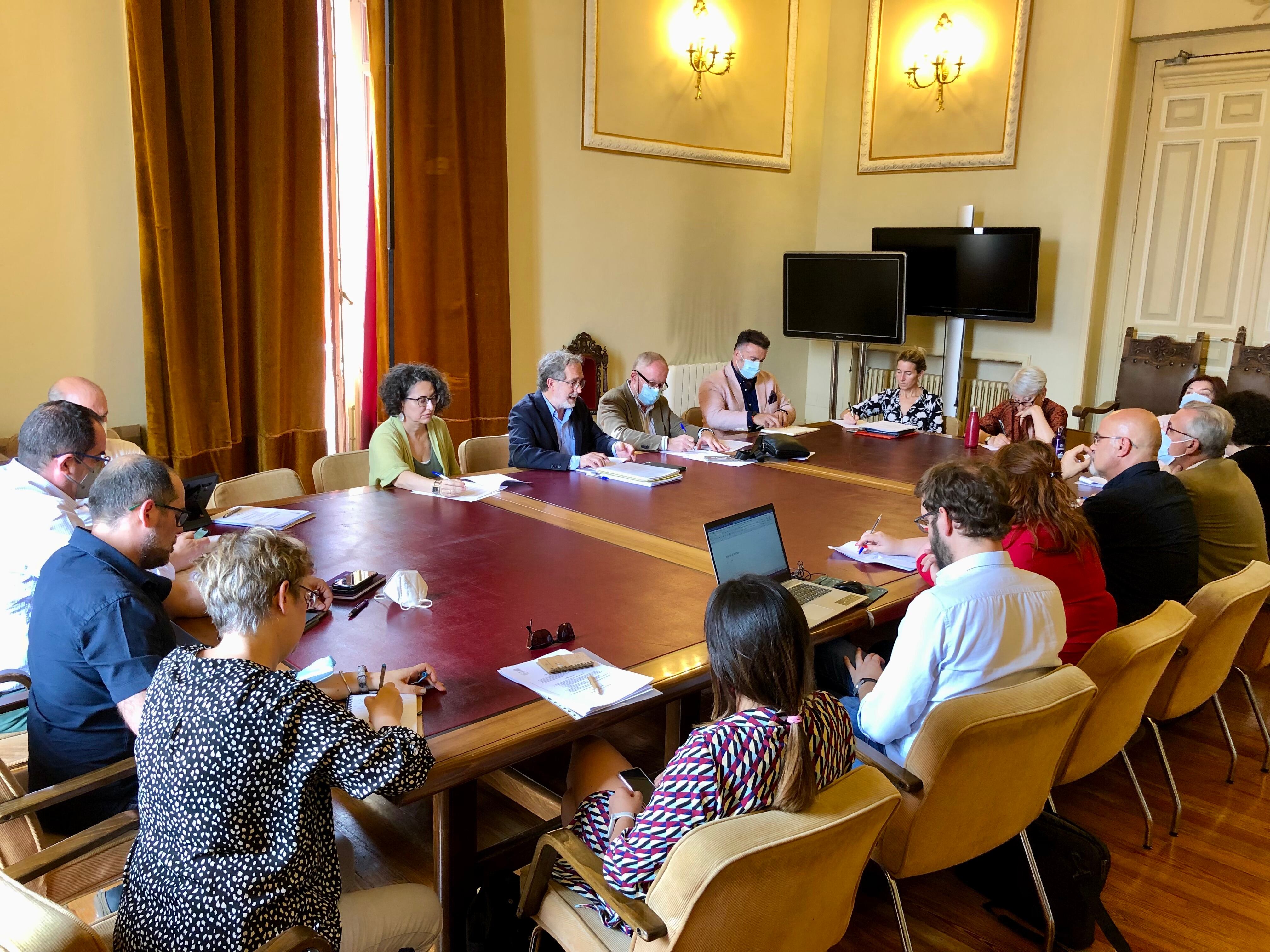 Reunión de la mesa de la vivienda