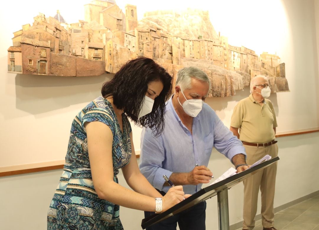 Donación al Museo del Azulejo de Onda