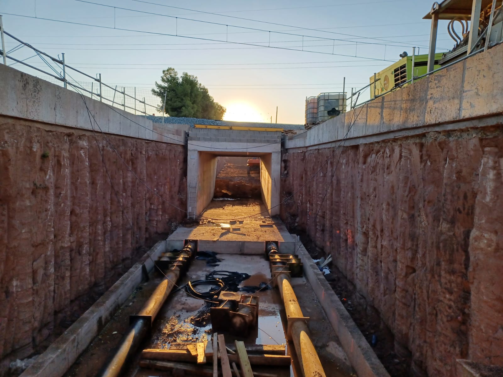 Obras para la construcción de los pasos inferiores entre Alboraia y Almàssera.