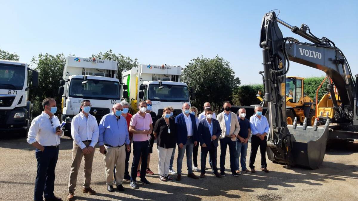 Seis nuevos vehículos para la recogida y tratamiento de residuos en la provincia