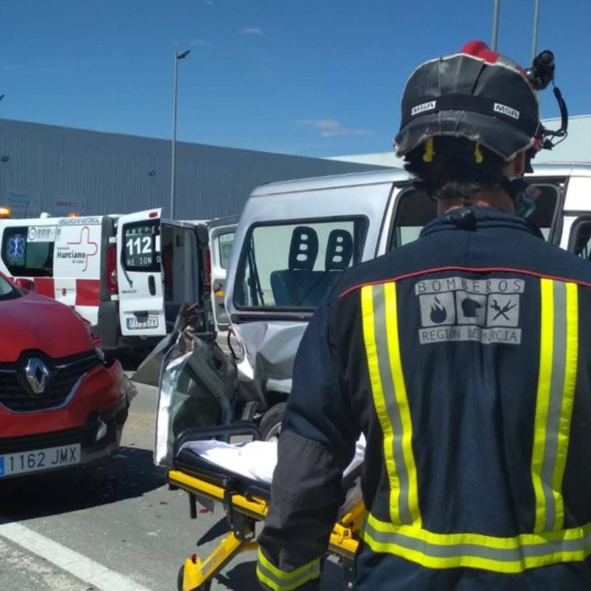Tres heridos en un accidente de tráfico en Ascoy (Cieza)