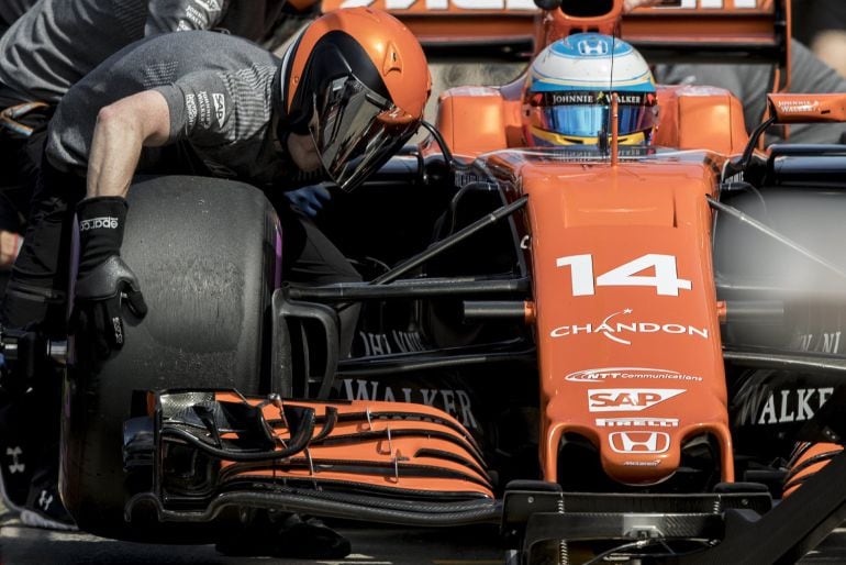 Fernando Alonso, en el GP de Canadá, en el que tuvo que retirarse cuando estaba en los puntos.