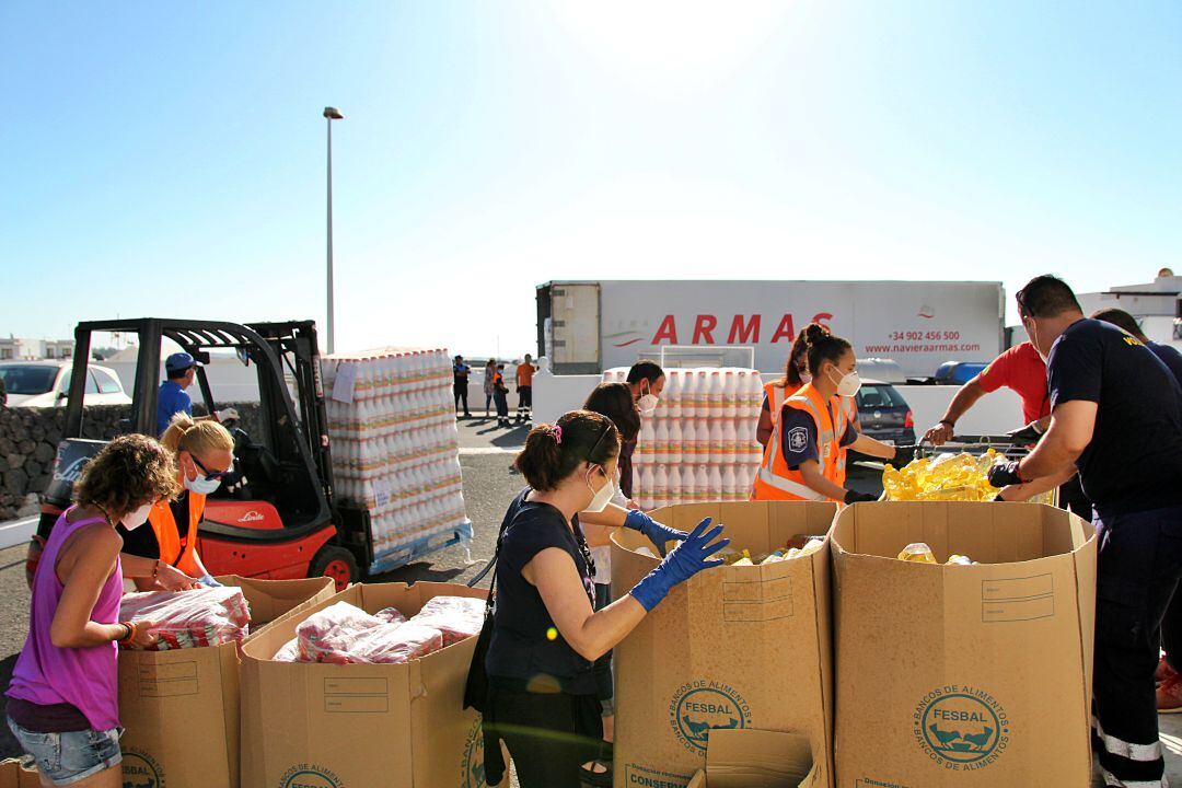 Descarga de parte de los alimentos.