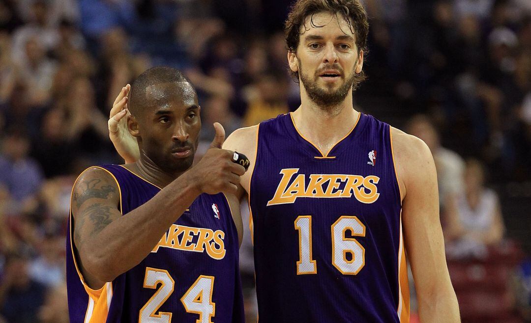 Kobe Bryant y Pau Gasol, en un partido disputado en 2010.