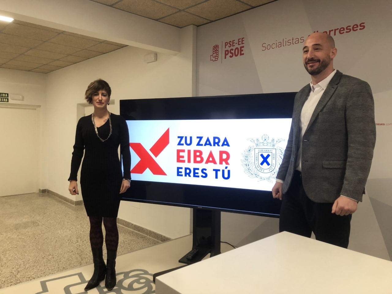 Jon Iraola y Ana Tellería han presentado el &#039;Programa abierto&#039; y el lema &#039;Zu zara EIBAR eres tú&#039;