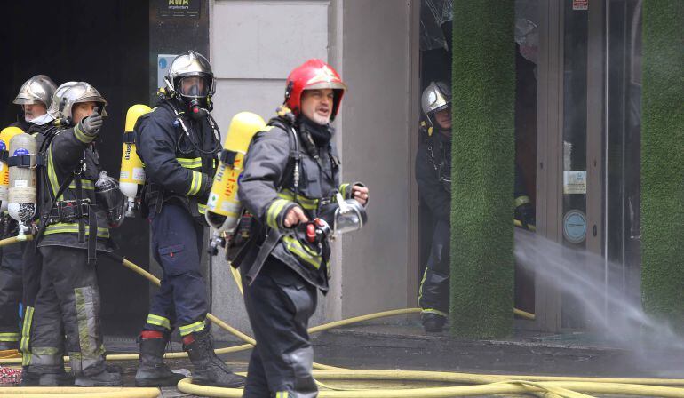 Bomberos de Valladolid en una intervención en las calles de la capital