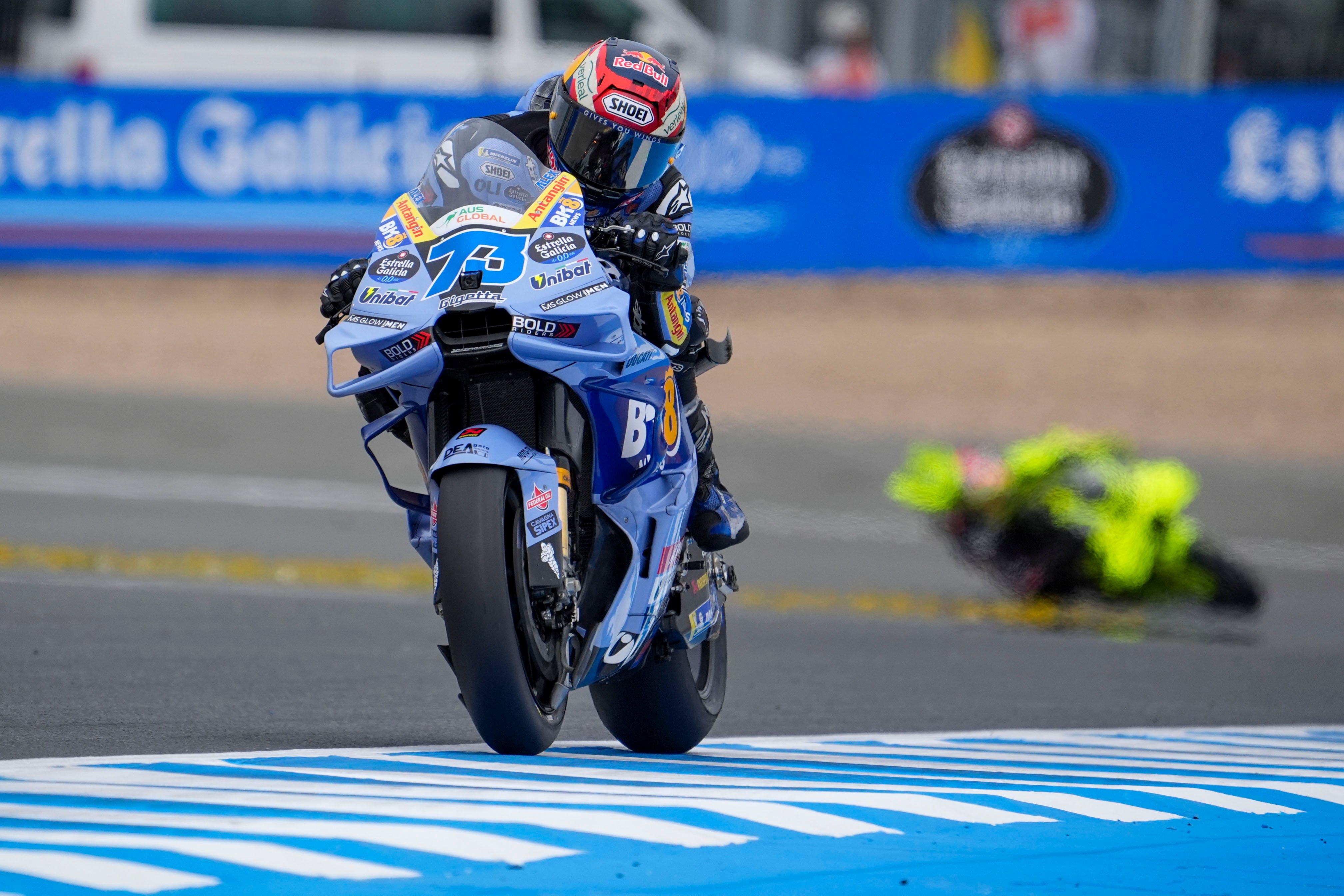 El piloto español de MotoGP Álex Márquez (BK8 Gresini Racing MotoGP), durante el primer día de entrenamientos del Gran Premio de España en el Circuito de Jerez-Ángel Nieto