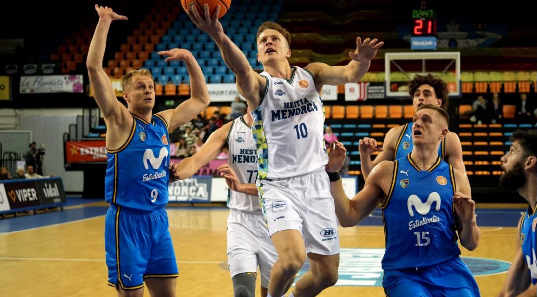 Els illencs van plantar cara a l'equip madrileny però la manca de banqueta els va impedir seguir el ritme frenètic del partit  al darrer quart.