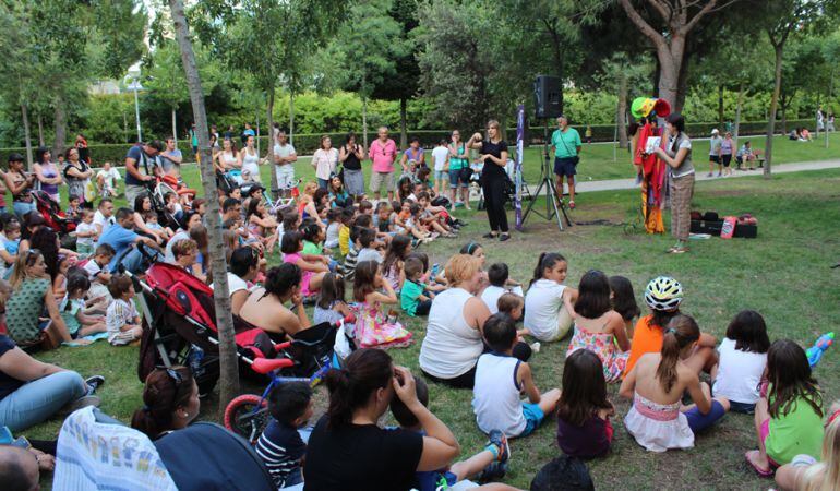 Los dos programas infantiles promueven valores y fomentan la integración.