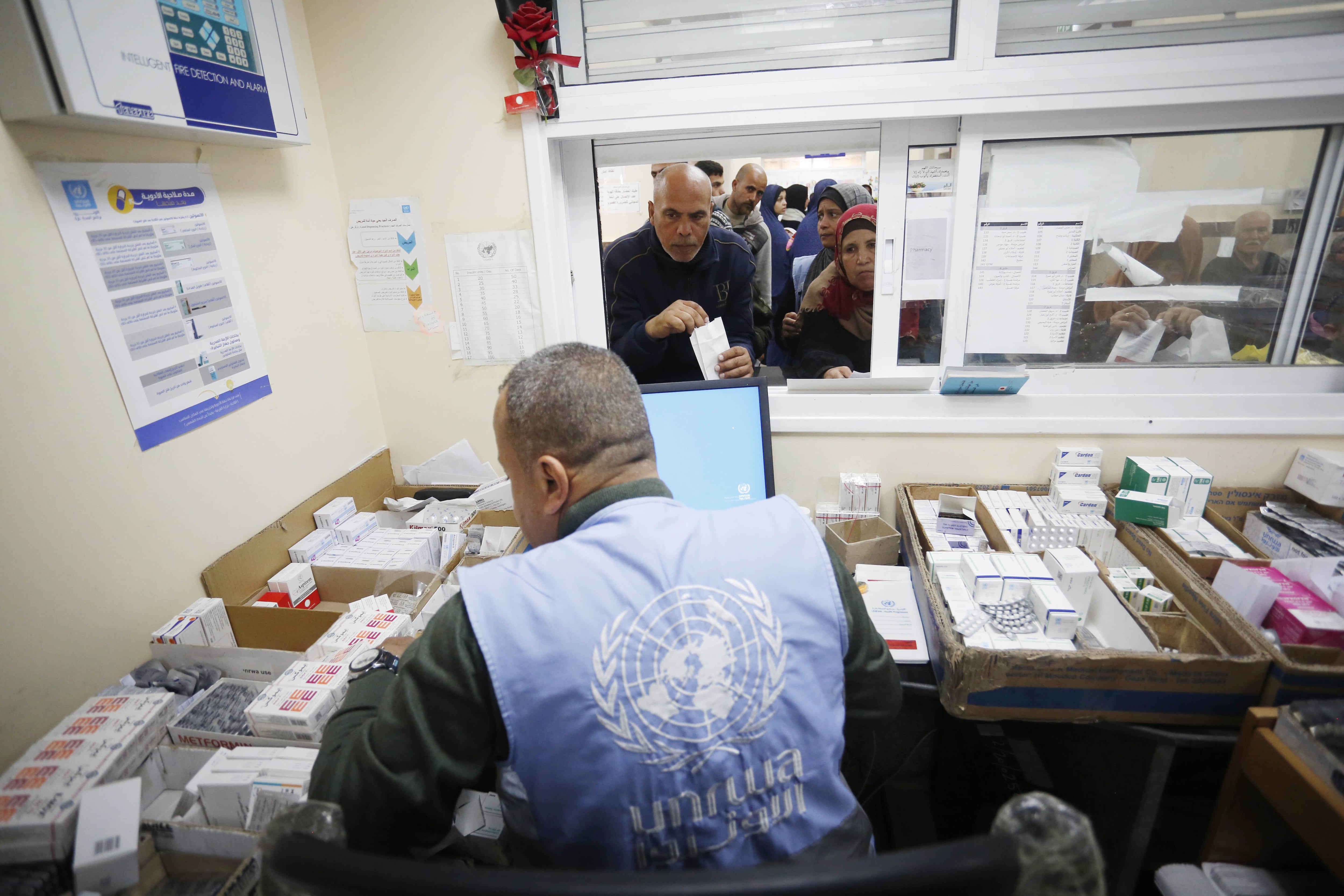 Un trabajador de la UNRWA en Gaza.