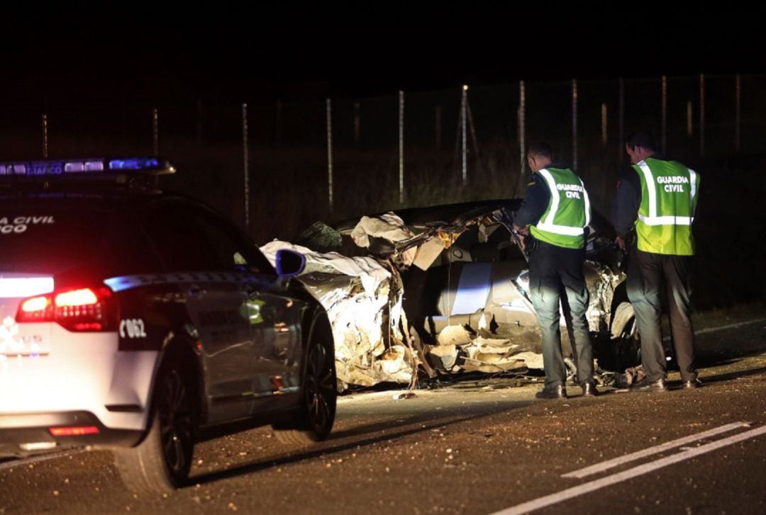 La Guardia Civil interviene en un accidente