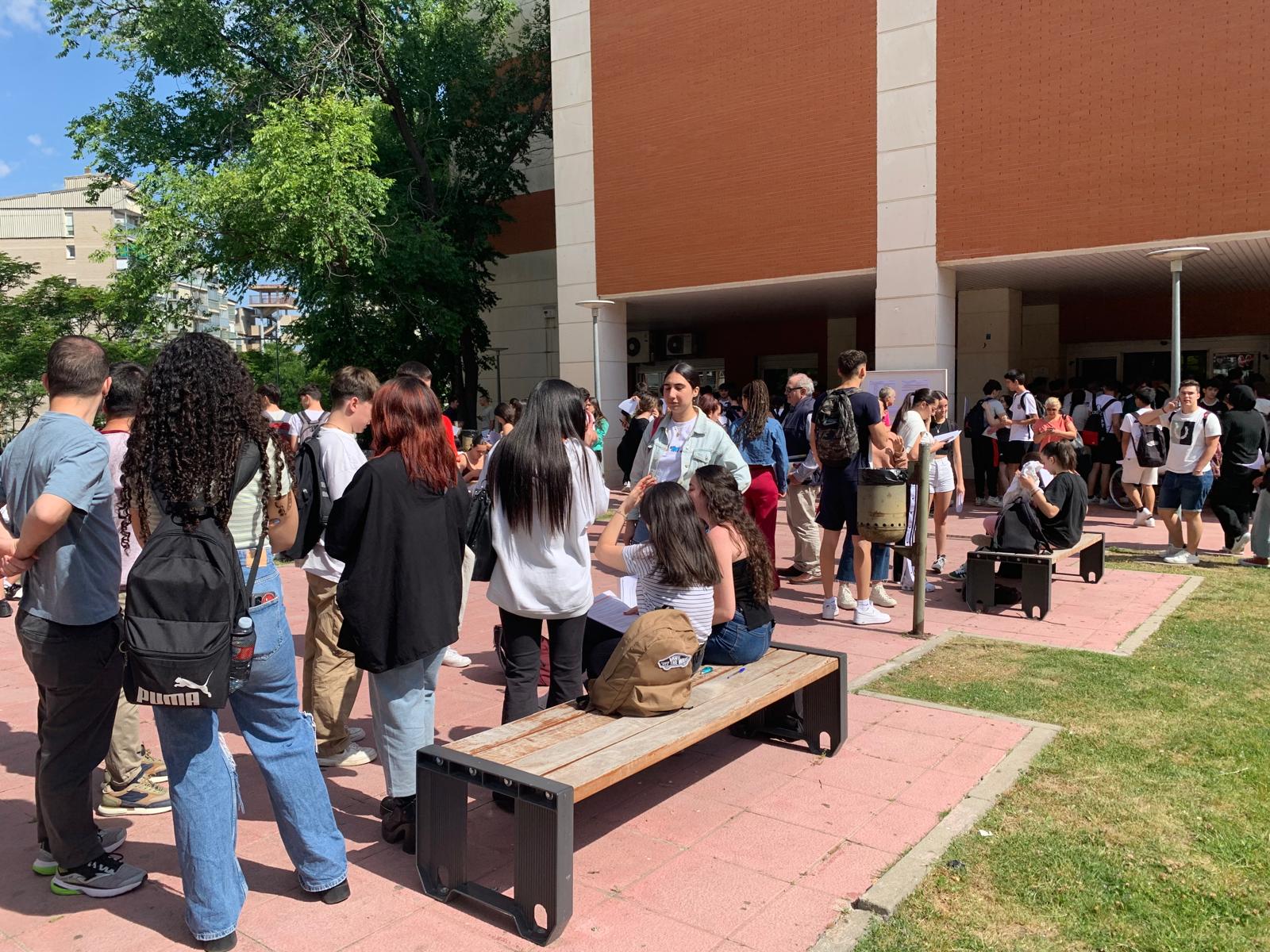 Examen EvAU 2024 en el Campus de Guadalajara