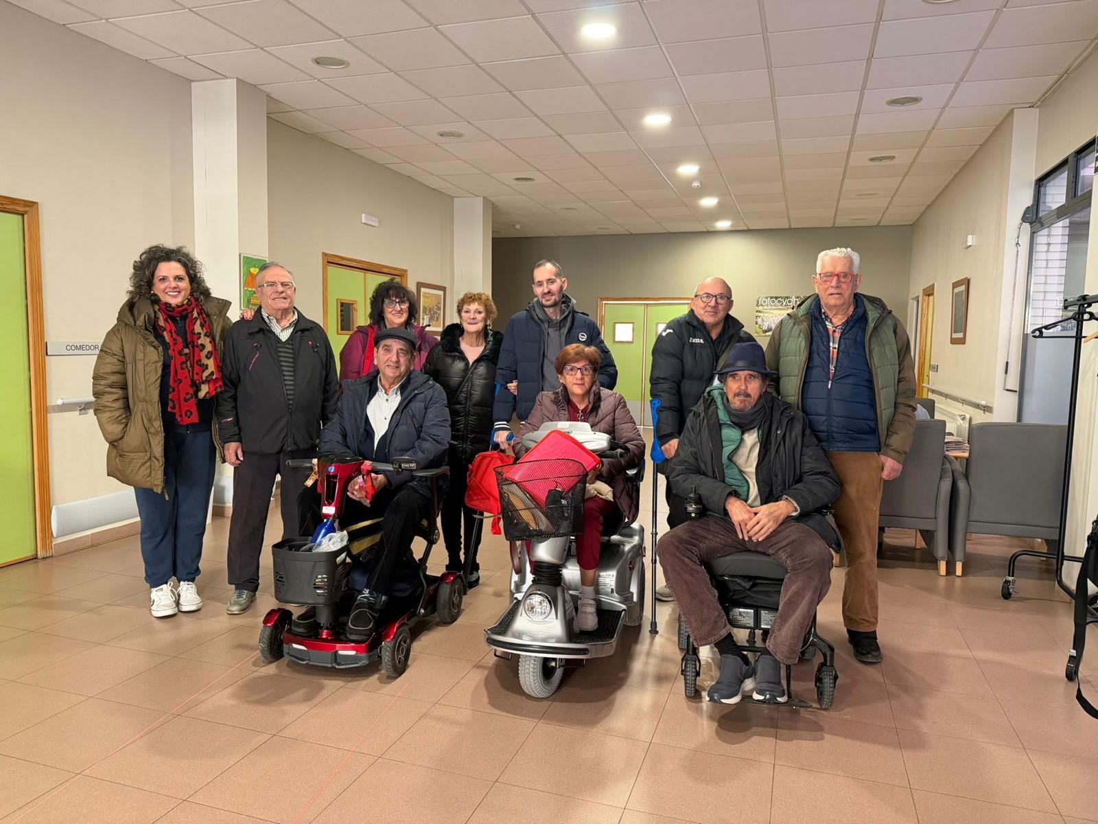 Profesionales y usuarios de AMFE en Ejea de los Caballeros