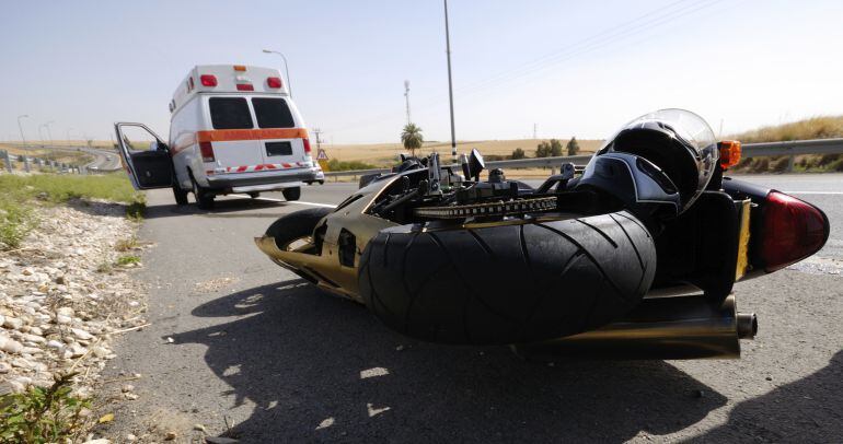 Imagen de un accidente de moto en las carreteras