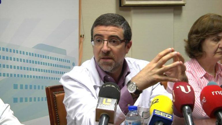 El gerente respondió en Radio Vigo a las quejas por las urgencias del HAC