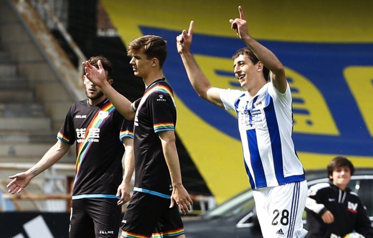 Oyarzabal celebra su gol contra el Rayo Vallecano.